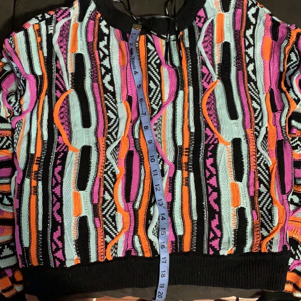 Sweater - Picture 5 of 5